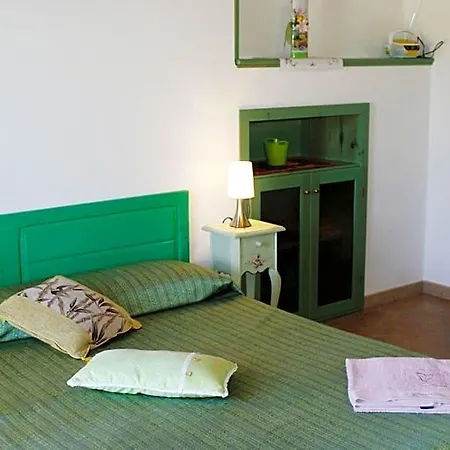 Bed & Breakfast S'arrosa Antiga 3*
