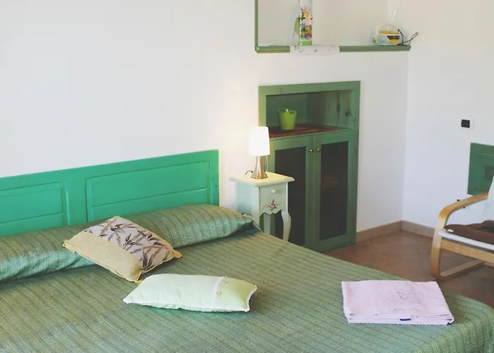 Bed & Breakfast S'arrosa Antiga 3*